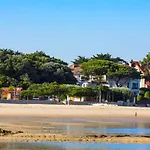 Centre - Grand T3 Calme, Lumineux Avec Terrasse Et Parking, Proche Plages Et Commerces - Fr-1-420-8 ארסשון