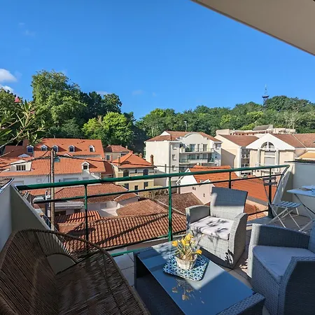 Centre - Grand T3 Calme, Lumineux Avec Terrasse Et Parking, Proche Plages Et Commerces - Fr-1-420-8 Apartman *