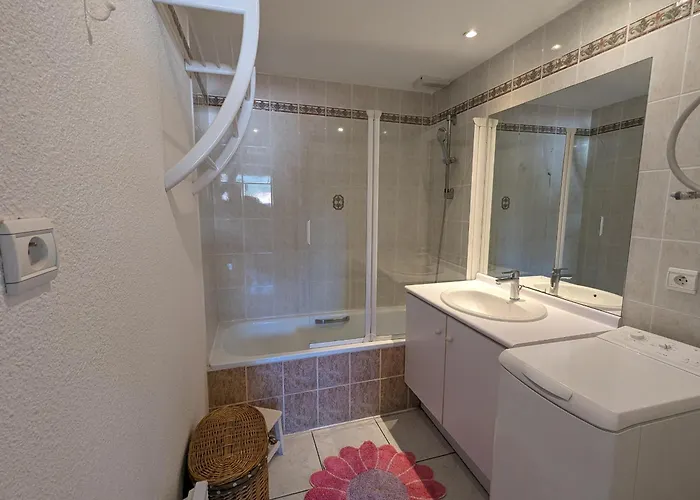 Centre - Grand T3 Calme, Lumineux Avec Terrasse Et Parking, Proche Plages Et Commerces - Fr-1-420-8 * 阿卡雄