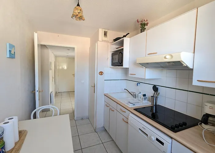 公寓 Centre - Grand T3 Calme, Lumineux Avec Terrasse Et Parking, Proche Plages Et Commerces - Fr-1-420-8